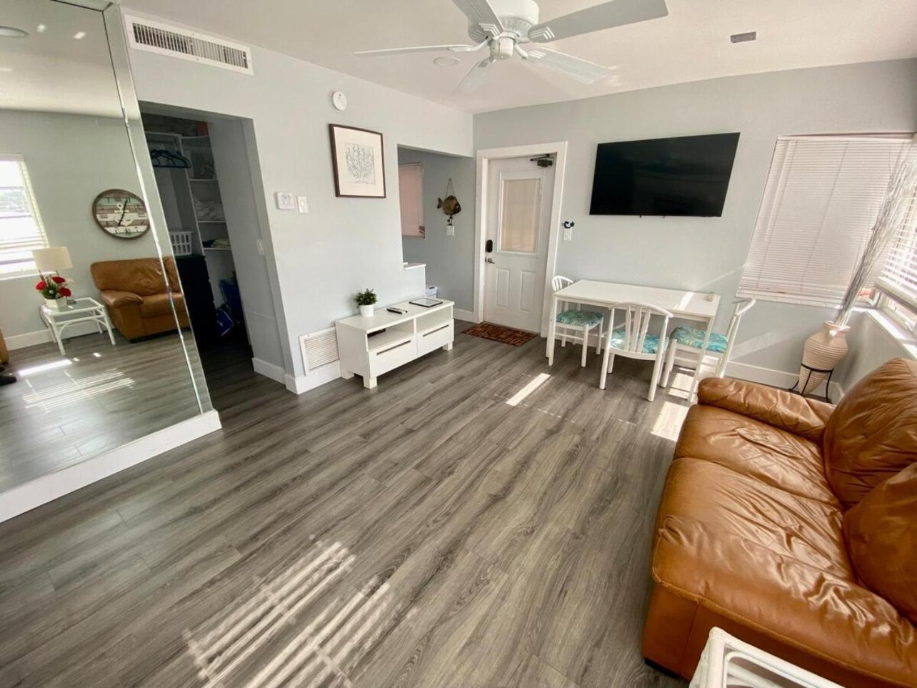 Villa Studio Intracoastal Views! 5 Min Walk To The Beach Pompano Beach Exterior foto